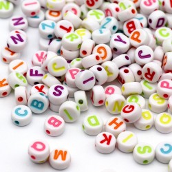 Akrilik Renkli Harfli Boncuk 4x7 MM (100 GR) Akrilik Renkli Harfli Boncuk 4x7 MM (100 GR)