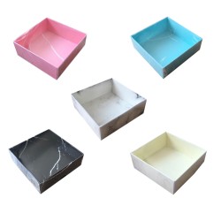 Asetat Kapaklı Karton Kutu Mermer Desenli 8X8X3 (50 Adet) Asetat Kapaklı Karton Kutu Mermer Desenli 8X8X3 (50 Adet)