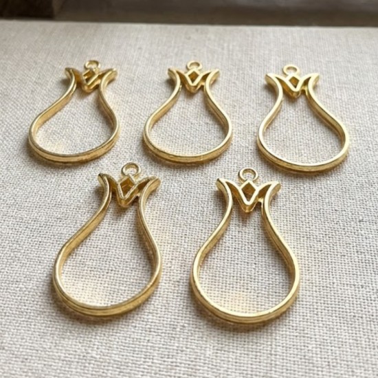 Epoksi Lale Model Metal Kolye Takı Ucu (5 Adet) Epoksi Lale Model Metal Kolye Takı Ucu (5 Adet)