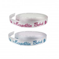 Saten Kurdele Hoşgeldin Bebek Yazılı 1 CM (10 Metre) Saten Kurdele Hoşgeldin Bebek Yazılı 1 CM (10 Metre)