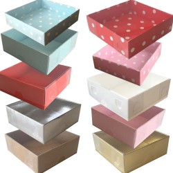 Asetat Kapaklı Karton Kutu  10X10X3 CM (50 Adet) Asetat Kapaklı Karton Kutu  10X10X3 CM (50 Adet)