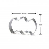 Kek Kurabiye Ve Pasta Kalıbı Metal Şekilli Batman 9.3X6 CM Kek Kurabiye Ve Pasta Kalıbı Metal Şekilli Batman 9.3X6 CM