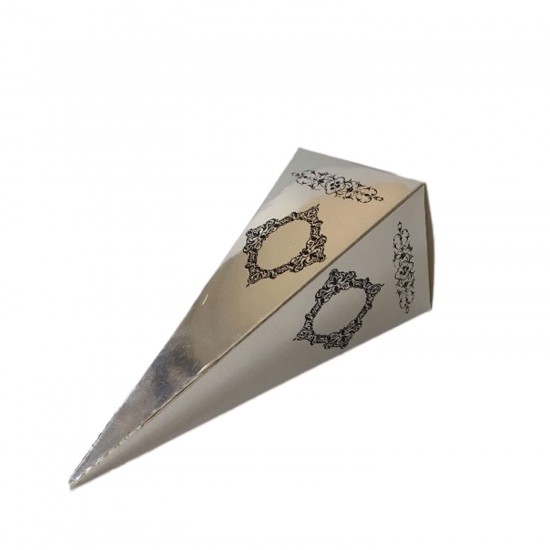 Karton Şeker Külahı Lüx Gold Yaldızlı Saray Desenli (25 Adet) Karton Şeker Külahı Lüx Gold Yaldızlı Saray Desenli (25 Adet)