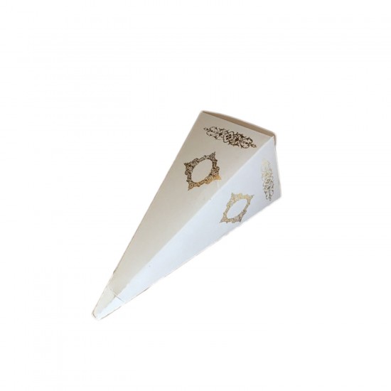 Karton Şeker Külahı Lüx Gold Yaldızlı Saray Desenli (25 Adet) Karton Şeker Külahı Lüx Gold Yaldızlı Saray Desenli (25 Adet)