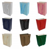 İp Saplı Karton Çanta Minik Boy Düz Renk 13.8X10X5 CM (25 Adet)  İp Saplı Karton Çanta Minik Boy Düz Renk 13.8X10X5 CM (25 Adet)