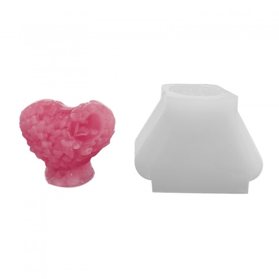 Silikon 3D Ayaklı Pıtırcıklı Love Yazılı Kalp Mum Kalıbı Silikon 3D Ayaklı Pıtırcıklı Love Yazılı Kalp Mum Kalıbı