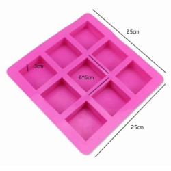 Silikon Kare Kek Kurabiye Pasta Pişirme Kalıbı 9 LU 25X25 CM  Silikon Kare Kek Kurabiye Pasta Pişirme Kalıbı 9 LU 25X25 CM